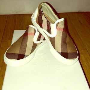 Burberry Slip On Worn Once Toddler EU 28/ US 10.5